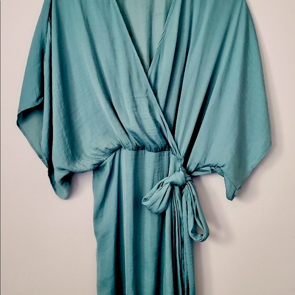 UO Serene Satin Dolman Wrap Dress - Picture 4 of 5